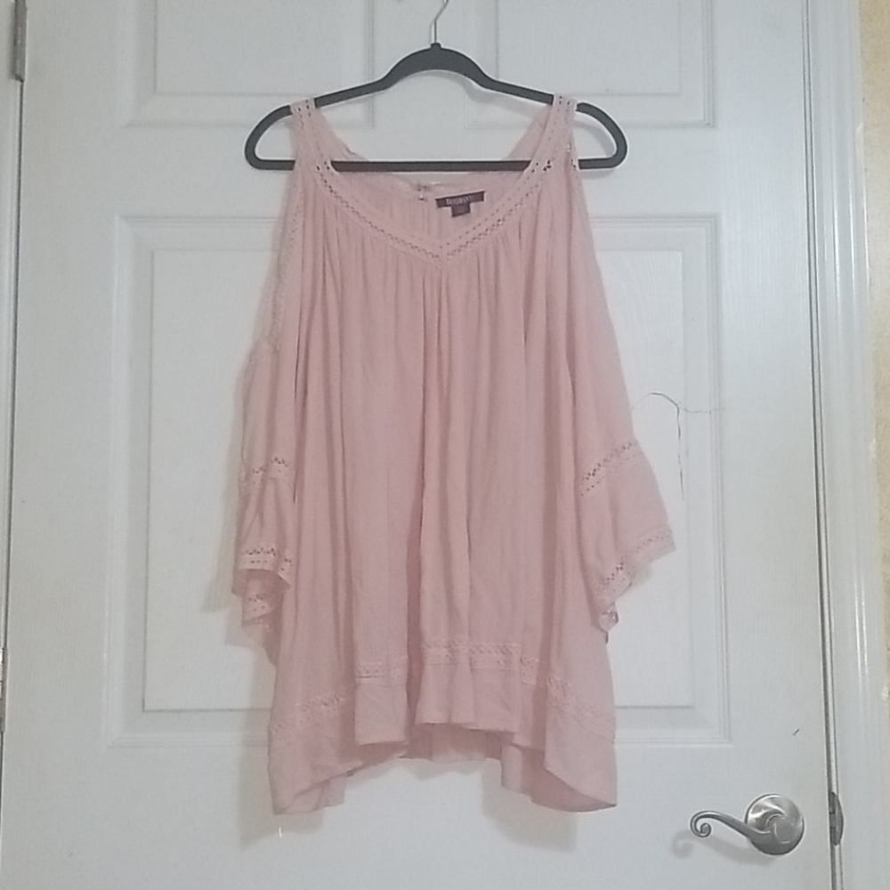 Cold shoulder top